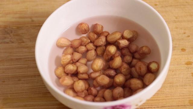 蒜苔最好吃的做法，酸脆可口，每次吃都不够，比肉还好吃