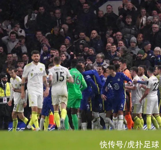 克利赫|天空體育：因圍堵裁判，英足總指控利茲聯(lián)未能管好自家球員