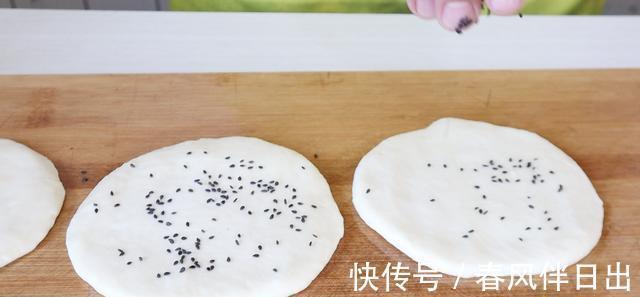 外婆|外婆30年的烙饼诀窍，全程详细教你，烙出的饼柔润不发硬，超好