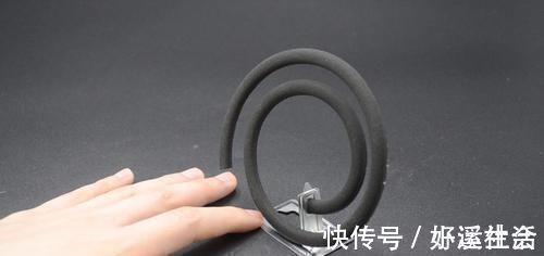 诀窍|蚊香别再用手一点点拆了，立马学会这诀窍，几秒钟让蚊香自动分离