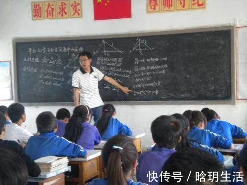 教师|孩子在数学课上有“这3种行为”,说不定就是学霸,你家娃是这样吗