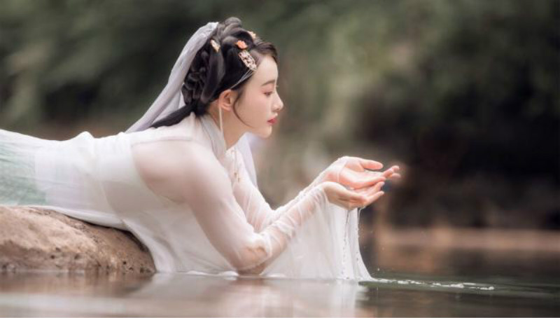 苏轼$柳永最经典的一首词,连苏轼读了都赞叹,成为千古名篇无人能超越