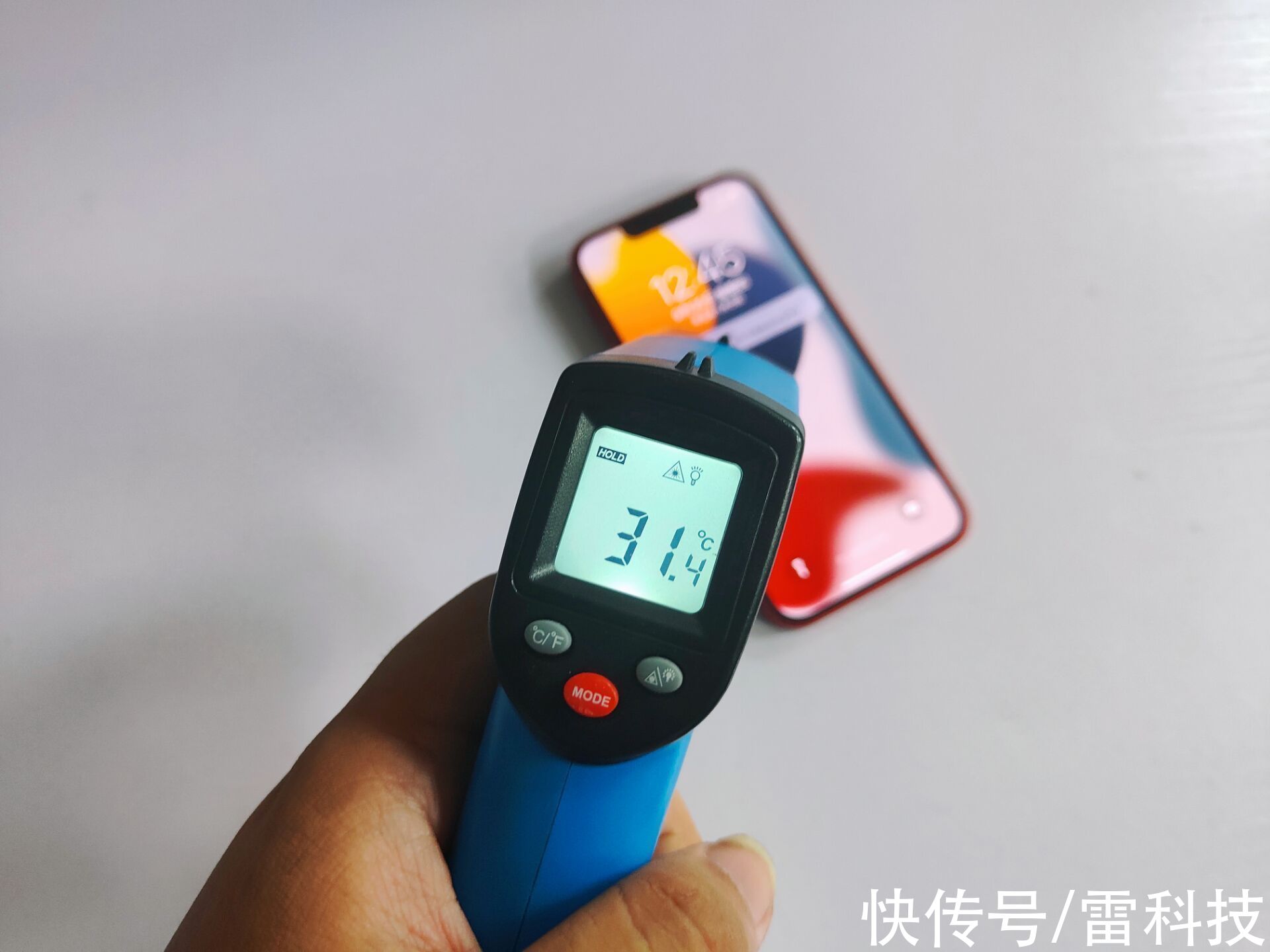 背面|还是拉胯！iPhone 13系列游戏测试：居然只坚持了这么点