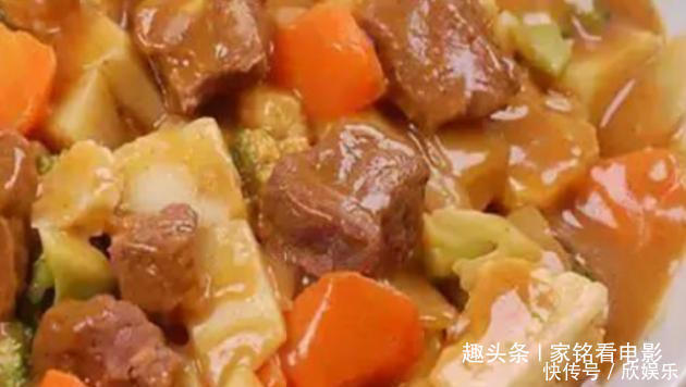爆款美食：蒜苗炒千页豆腐、双椒拌藕片、果香咖喱鸡、孜然鸡胗