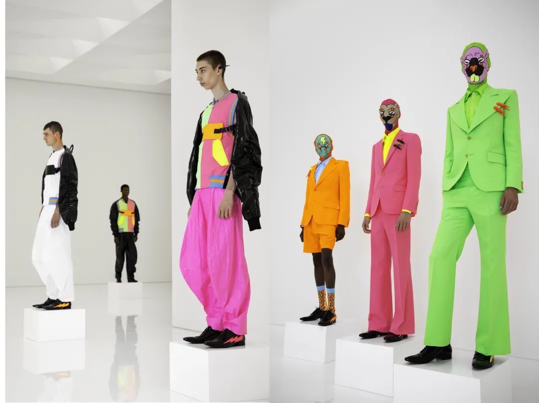 时代|除了“潮牌化”，高奢还能怎么讨好Z时代？