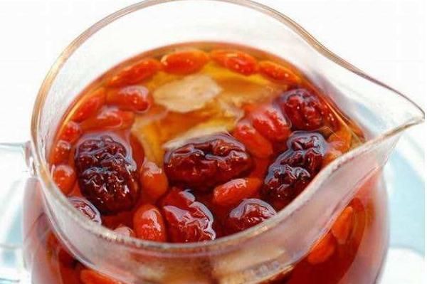 黄金搭档|枸杞和此物泡水喝,是黄金搭档,一周一次,清肝明目,肾也补满了