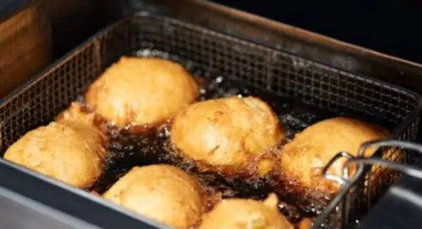 爱不释手|世界公认的3大“垃圾食品”,泡面都弱爆了,年轻人却爱不释手