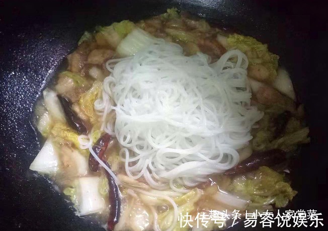 白菜和他才是绝配，冷天吃最合适，比人参还营养，孩子多吃身体