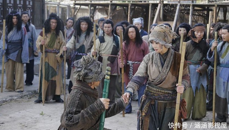 丐帮号称中原第一大帮,为何光明顶一役,却堕落到要去趁火打劫