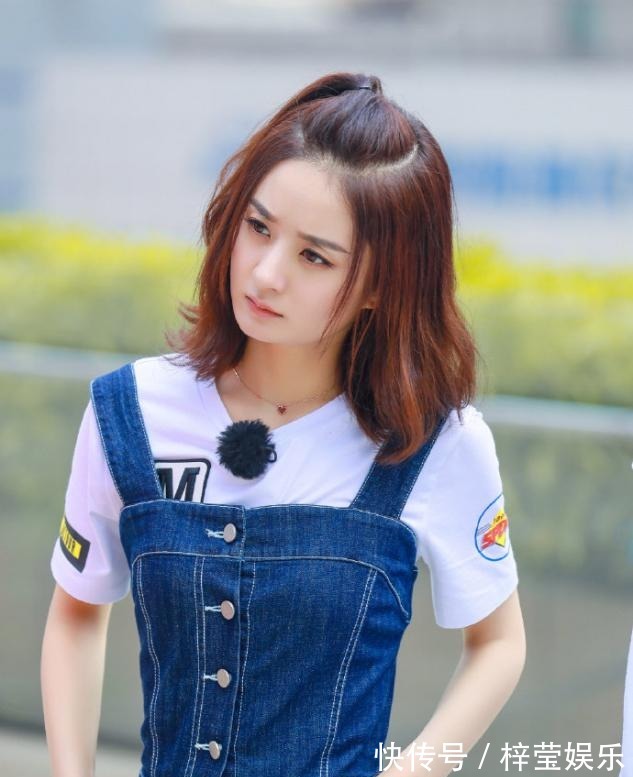 打理 女明星做示范,头发扎一半留一半,这些发型好打理还时髦!