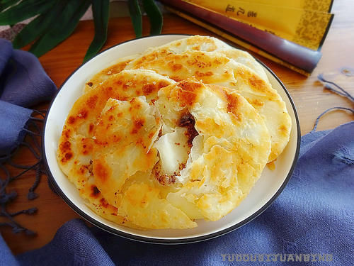 想吃酥饼不用烤，平底锅半小时就搞定，一碰就掉渣，我的最爱！