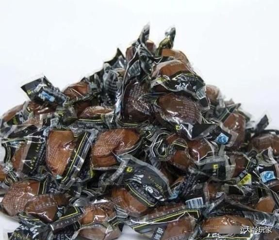 嫌弃|因包装太“丑”被嫌弃的5种零食,吃过2种是吃货,全吃过是行家