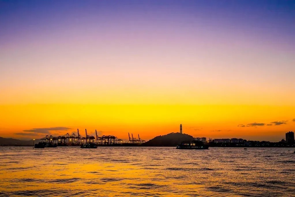 山露水@不显山露水，也不张扬，才是为人处世的大智慧。