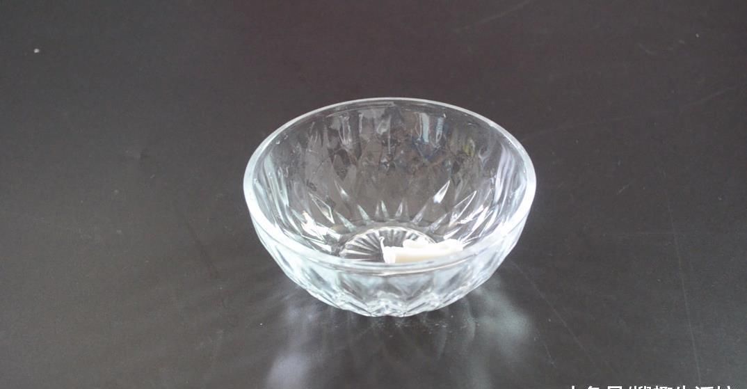 烦恼|用蜡烛在电水壶上擦一擦太实用了, 解决了很多人的烦恼, 赶紧试试