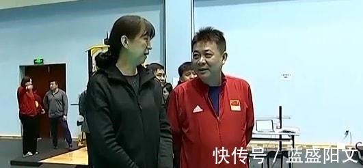 李琰|中国女排变天!郎平在美国享受生活,和李琰连线像20岁小姑娘!
