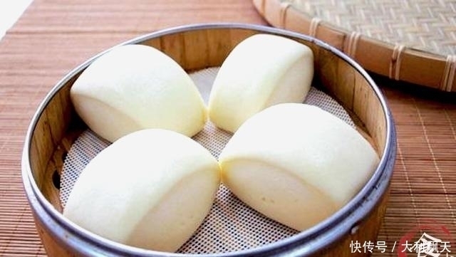 不管蒸馒头还是蒸包子,面里多加2样东西,又暄又软又好吃