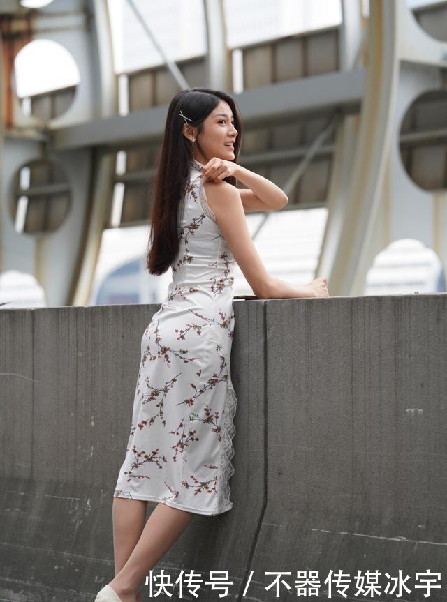 独有|旗袍高雅的服饰,展现出女性独有的成熟美,释放出迷人的气质