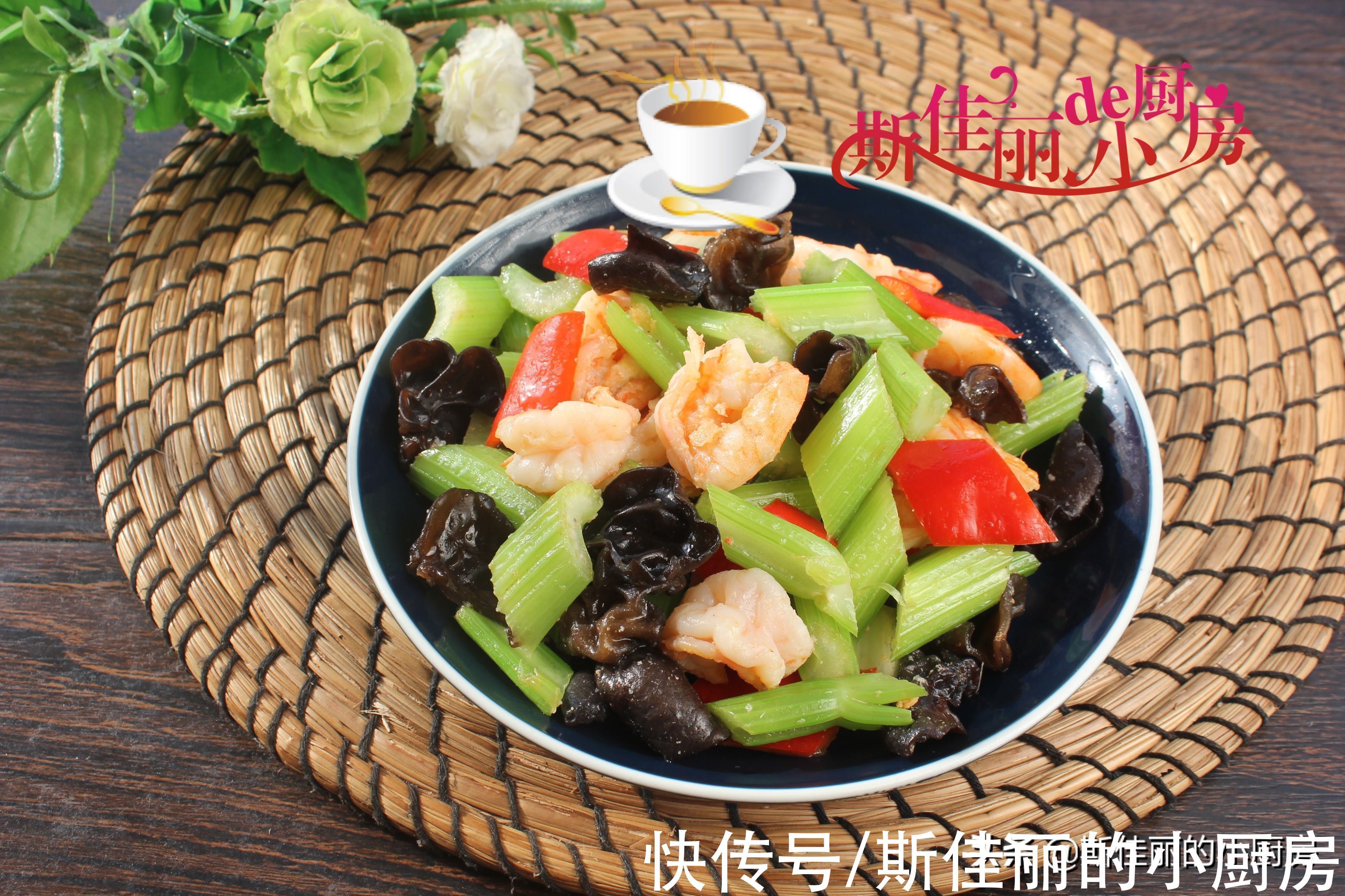 大鱼大肉|入秋后这菜三天两头炒一大盘,滋补去秋燥又鲜美,每次必吃个精光