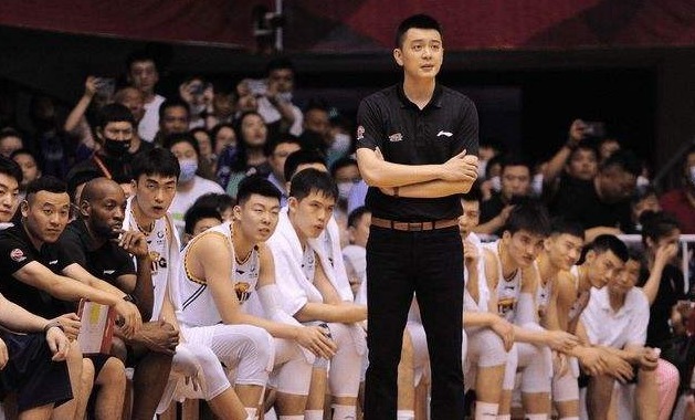 杨鸣|5分2篮板!辽宁男篮新星让人失望,2米08中锋被杨鸣放弃