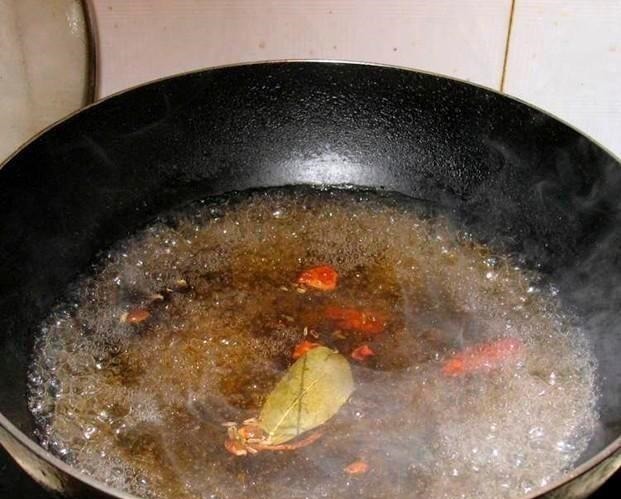 教你“生腌花生米”技巧,比油炸还爽脆,好吃不油腻,做法也简单!