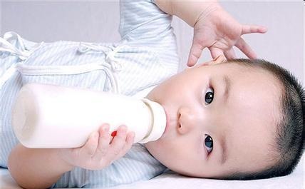 胀气|儿科医生孩子睡前,常吃的4样食物别碰,现已有孩子停止发育!