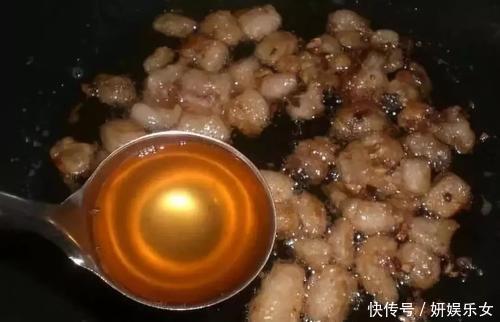 熬制猪油,多加1样食材,猪油又香又白,放1年都不坏