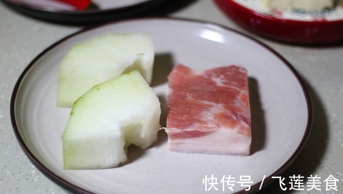 满屋|奶爸亲自下厨教你做色香味俱全的红烧冬瓜,还没出锅就满屋飘香
