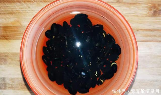 补暖|小雪前后,要懂得喝这碗黑粥,香浓软糯,温补暖身,天越冷越要喝