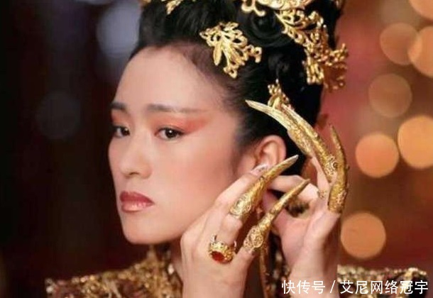 作用|清朝妃子为何要带护甲套?不仅是为了美丽,背后作用你想象不到