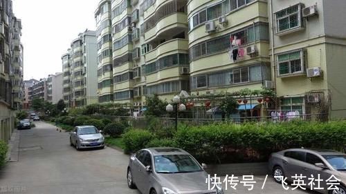 建筑师|一楼带“院子”和顶楼有“阁楼”，究竟该怎么选？建筑师给出答案