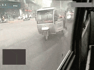 |搞笑GIF:果然,最可爱的男孩子都在大学里!