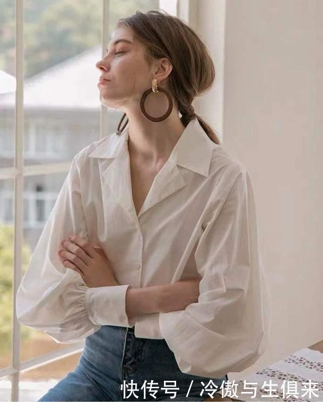 建议每个中年女人都学，极简法式优雅穿搭，这才是终极穿衣目标