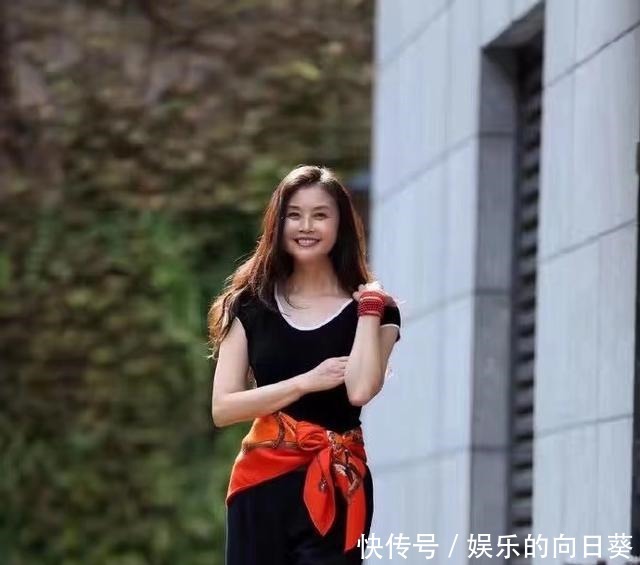 综艺|《怦然再心动》收官,芒果又一女性综艺,看到嘉宾名单,收视稳了