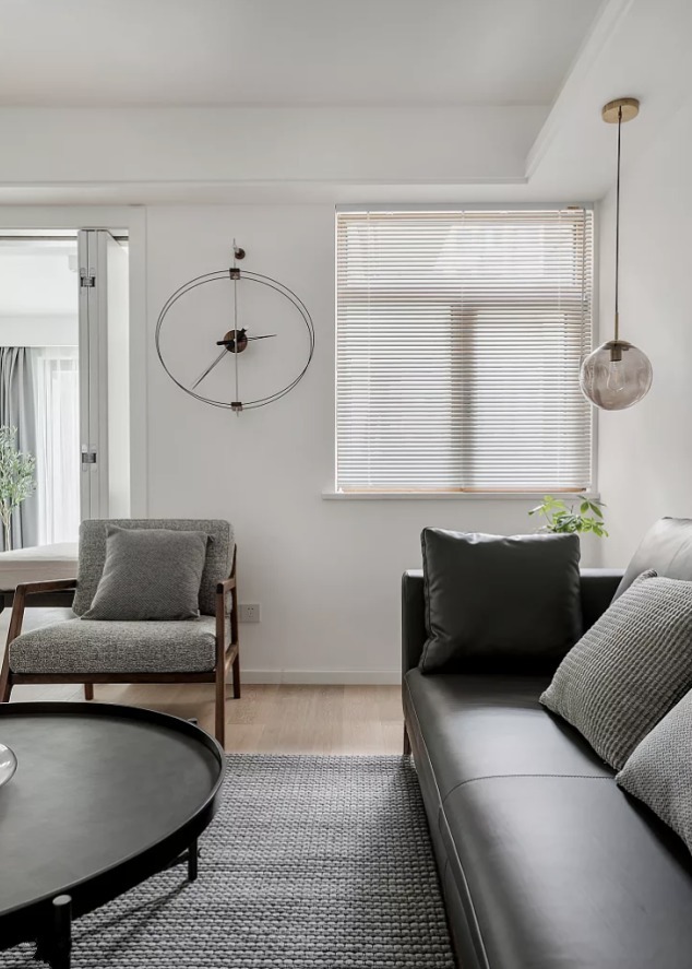 折叠门|装修时房门别装单开门了，他家这么设计，让全屋瞬间放大一倍