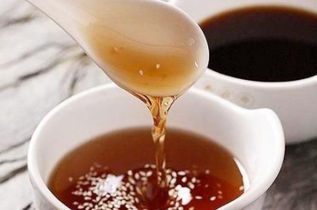 家庭自制芝麻香油,15块钱做2瓶,纯天然无添加香味浓,不用买了