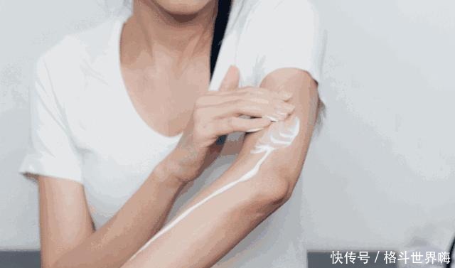 女孩|那些坚持涂身体乳的女孩,皮肤都怎么样了