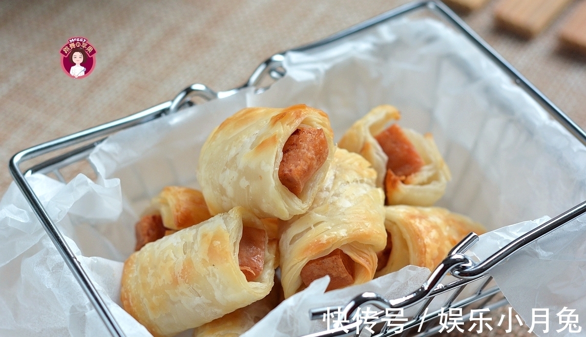 手抓饼|用手抓饼做的午餐肉酥皮卷，8分钟出锅酥嫩嫩，省事又好吃