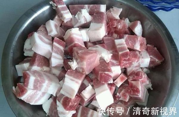 老祖宗留下的秘制配方不管煮红烧肉还是排骨，加1步酥香入味