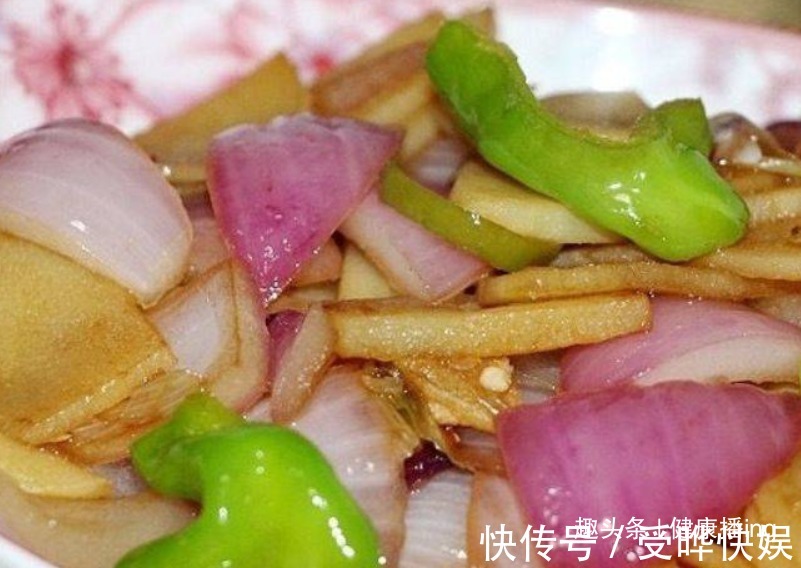 健美|夏季养生,推荐四种食物,经常吃一点,排出肝毒,皮肤更健美!