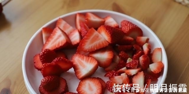 蛋糕|周末在家做下午茶,网友看了直呼:吃不完,我可以来帮忙