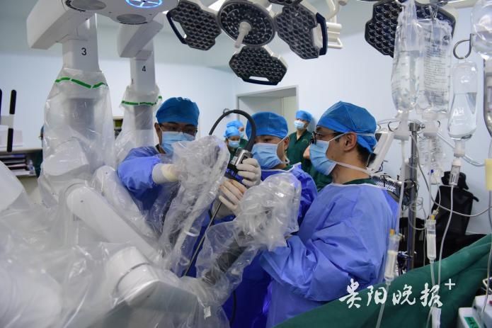 心臟有缺口,機械人來「補」!貴醫成功實施一例先心病修補手術
