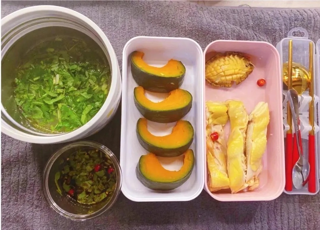 生菜|看了关晓彤2个月的午餐打卡，今天吃什么有灵感了！