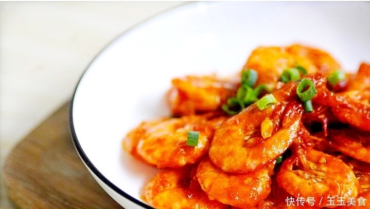 大虾最好吃的做法,做成酸甜的味道,孩子特别喜欢,一盘不够吃