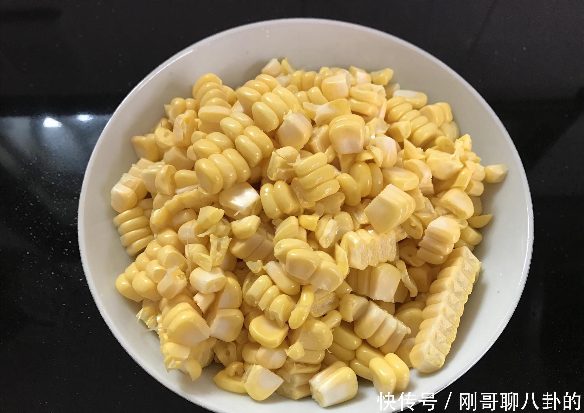 去饭店必点的玉米汁,做法原来这么简单,在家花5元就能做1扎