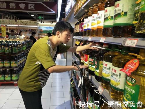 同样是食用油，冷榨油和热榨油区别很大，弄懂了再买不吃亏