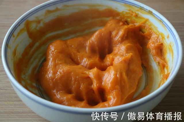 玉米油|糯米粉和南瓜这样做,既当点心又当早餐,软糯香甜,越吃越上瘾