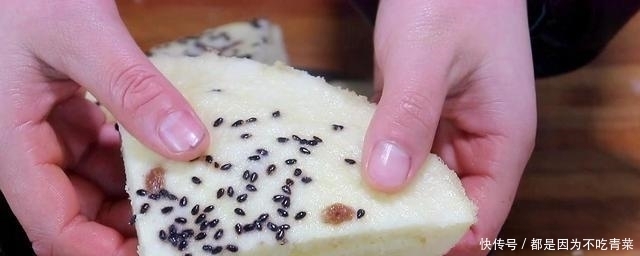 大米里加2个鸡蛋,没想到还能这样做,实在太香了,孩子超爱吃