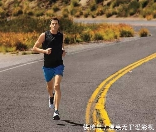 心肺|平时极少锻炼的中年男士,突然跑步你觉得他一气能跑多远