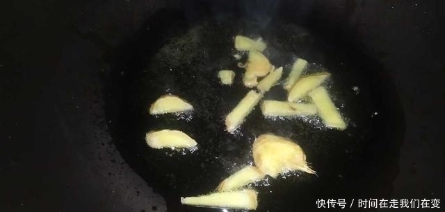 干豆腐炖五花肉,看着就好吃,可香了