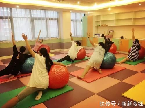 月子期|顺产后都出月子了,上厕所时又掉出异物,咨询医生后才觉得无知